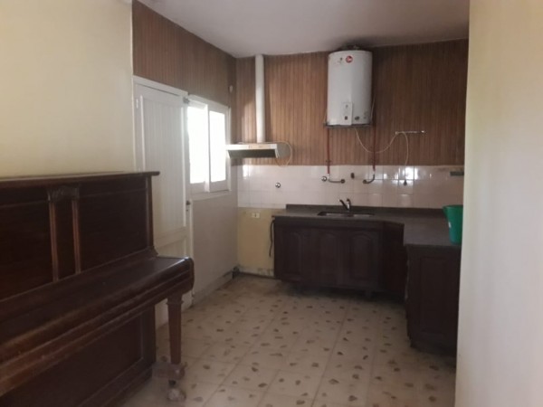 VENTA DE CASA - Bº LAMADRID 