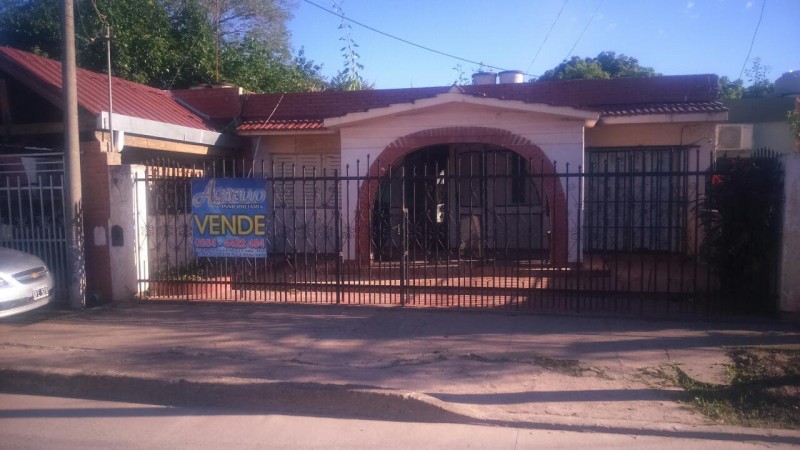 VENTA DE CASA - Bº Oro Blanco - Zona Universitaria