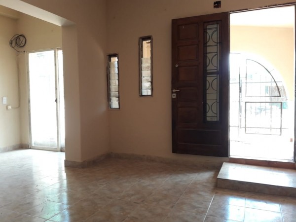 VENTA DE CASA - Bº Oro Blanco - Zona Universitaria