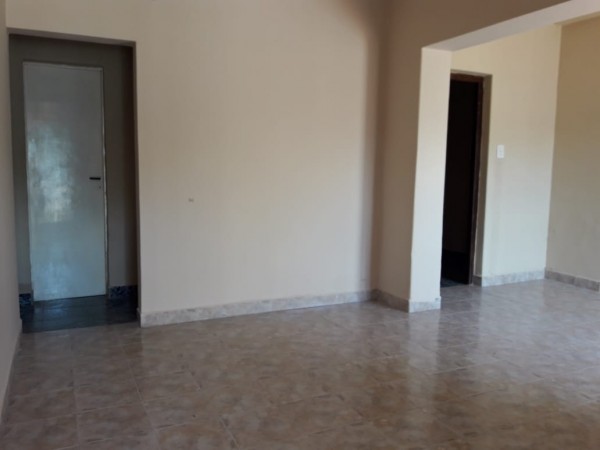 VENTA DE CASA - Bº Oro Blanco - Zona Universitaria