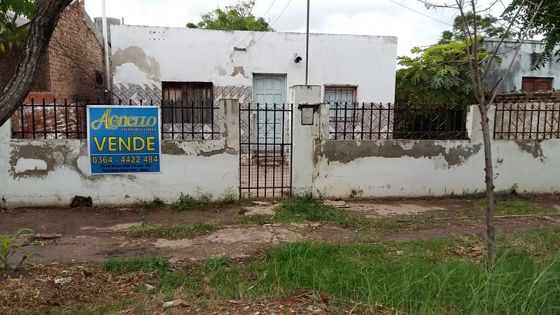 SE VENDE CASA. CALLE 000 ENTRE 39 Y 41 - B° SAN MARTIN