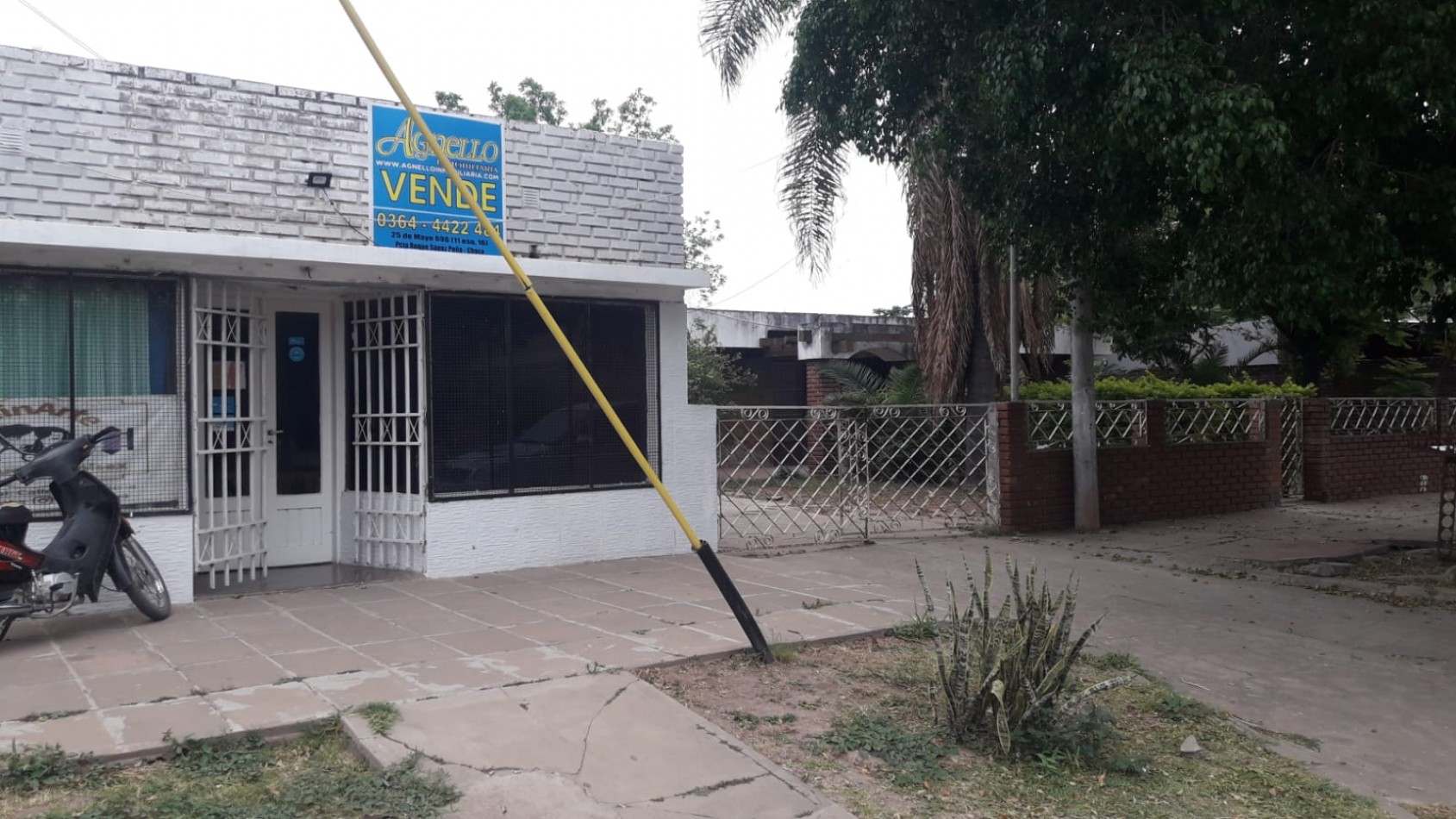 CASA Y LOCAL EN VENTA- TRES ISLETAS