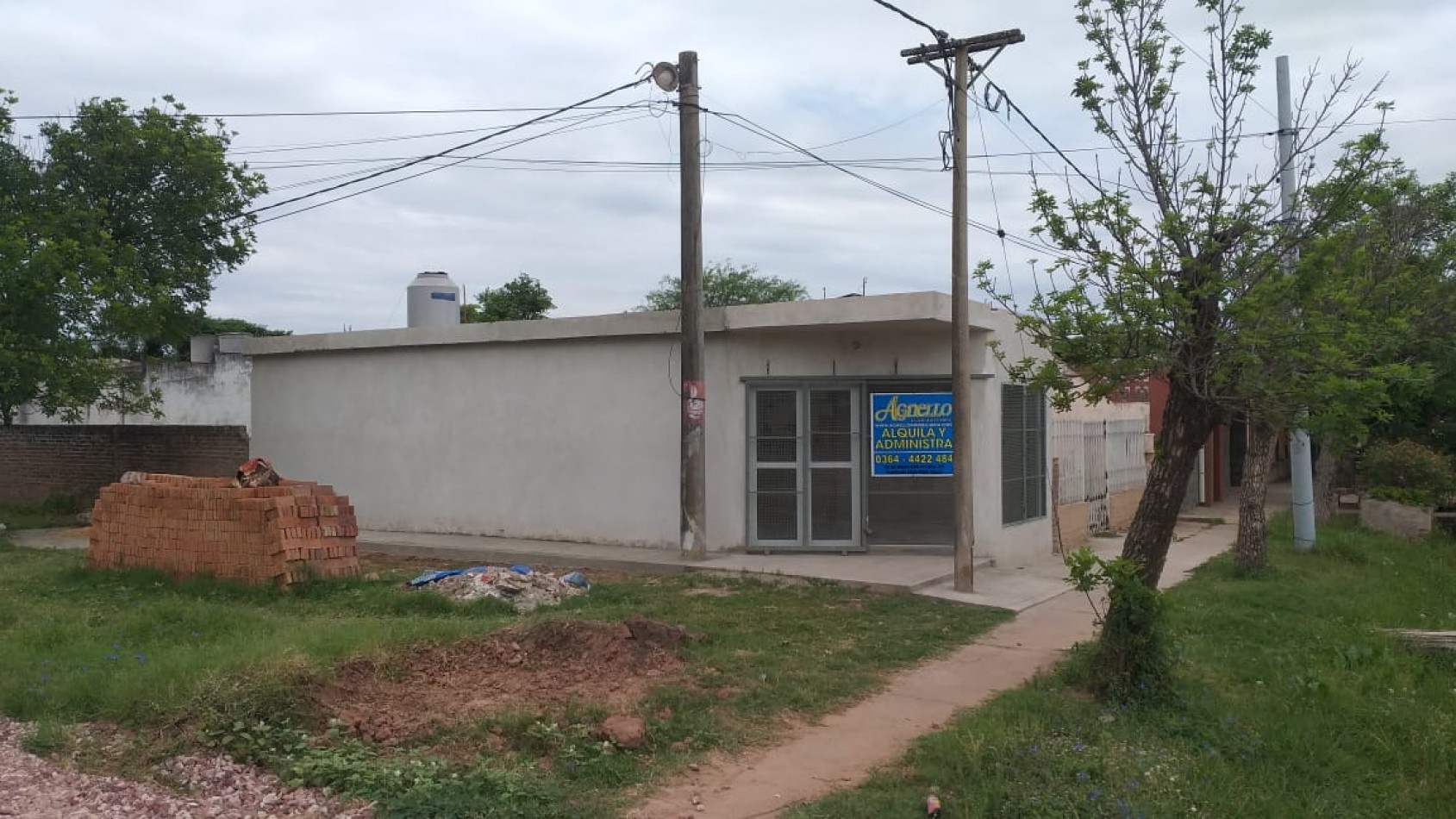 AV. 33 ESQ. 38 - B COLON