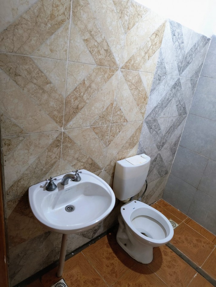 AV. F. CANTEROS 100 - AV. 000 E/ 5 Y 3 B RESERVA ESTE  