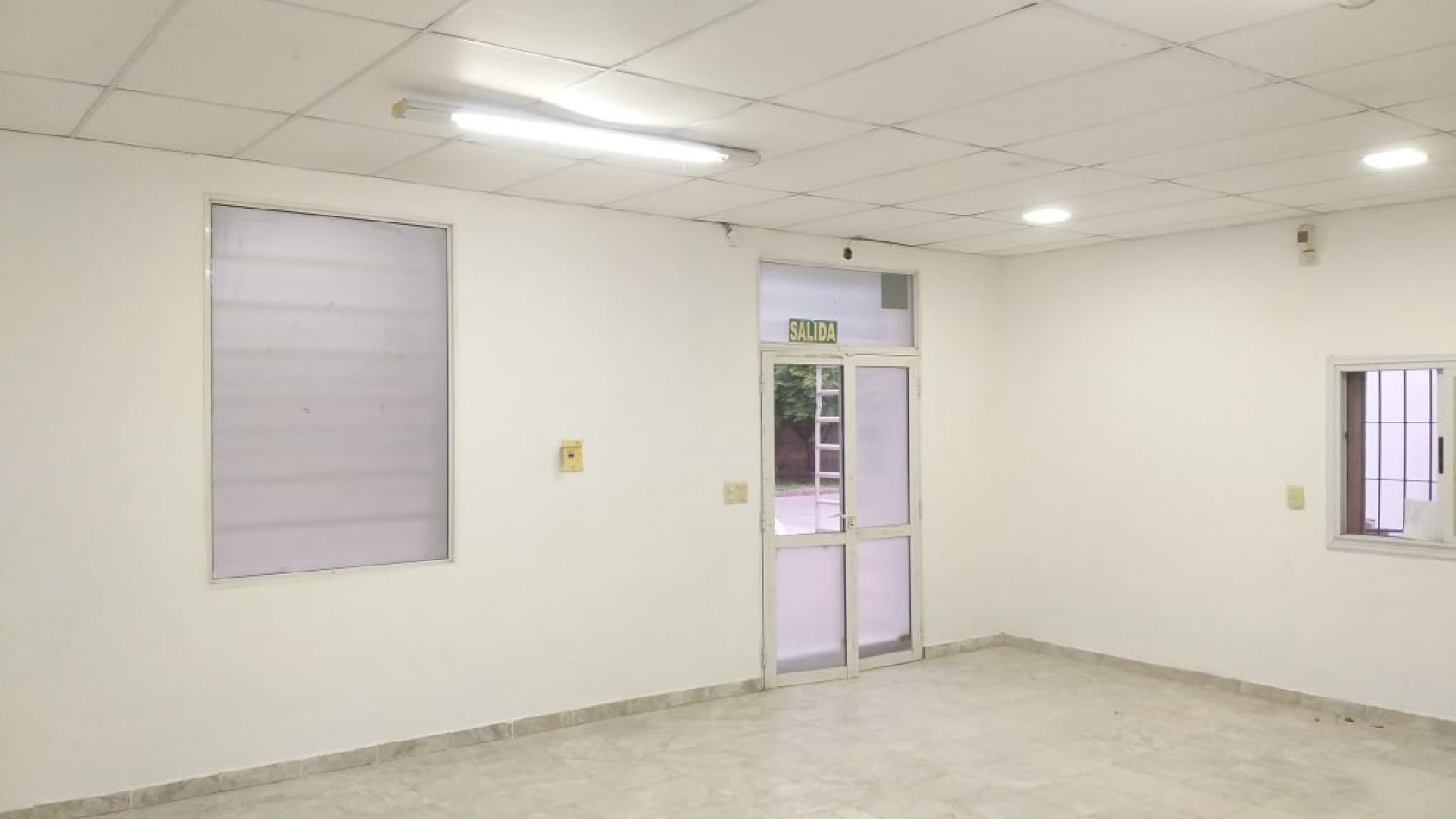 Saavedra 922 - CALLE 3 E/ 20 Y 22 CENTRO