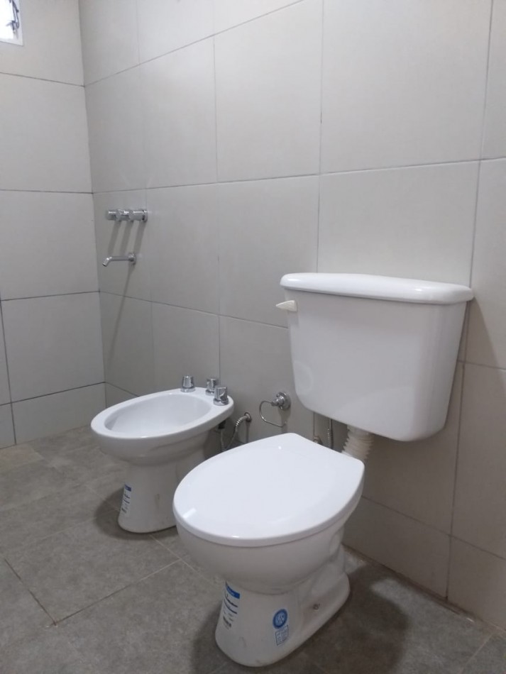 CALLE LAVALLE 724 -  (Calle 7 e/ 10 y 12 - ensanche sur ) - zona uncaus