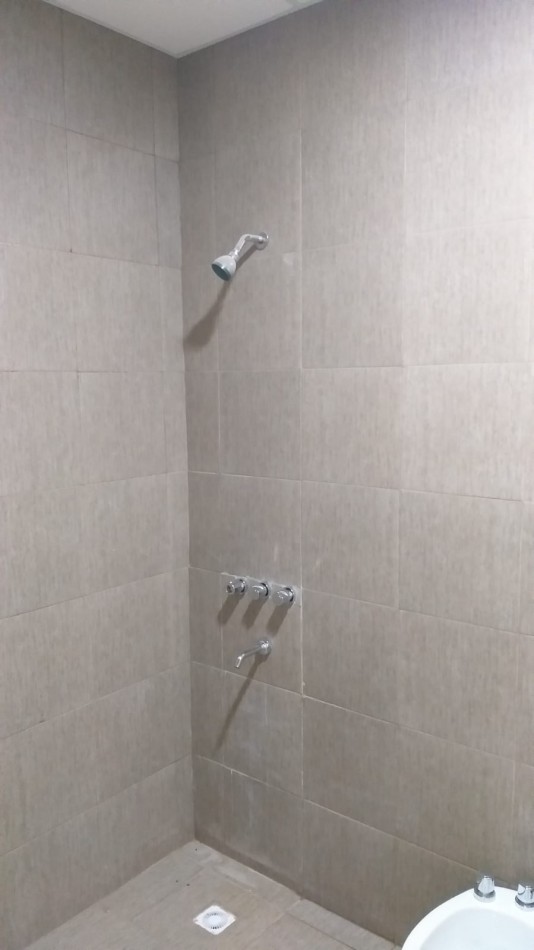 43 E/ 26 Y 28 PIÑEIRO
