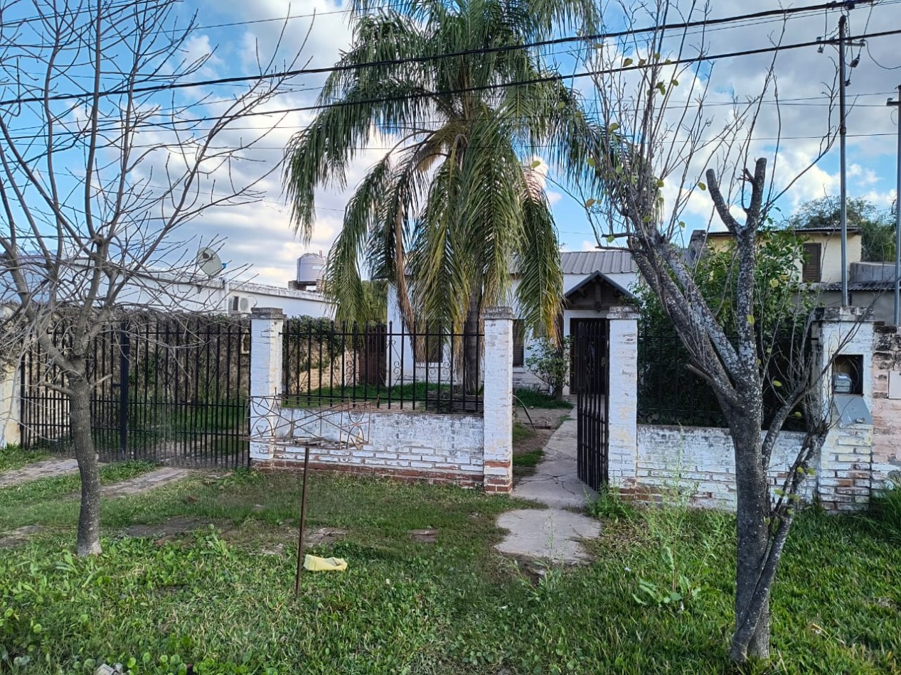 CALLE 35 ENTRE 6 Y 8 B° SAN MARTIN