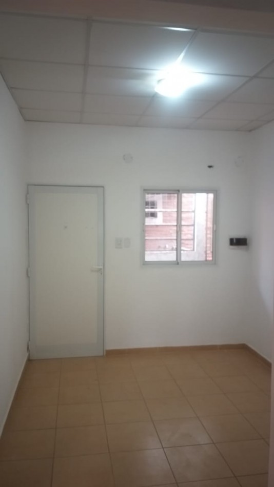 CHECOSLOVAQUIA 1055 - 11 E/ 16 Y 18 ENSANCHE SUR - ZONA UNCAUS
