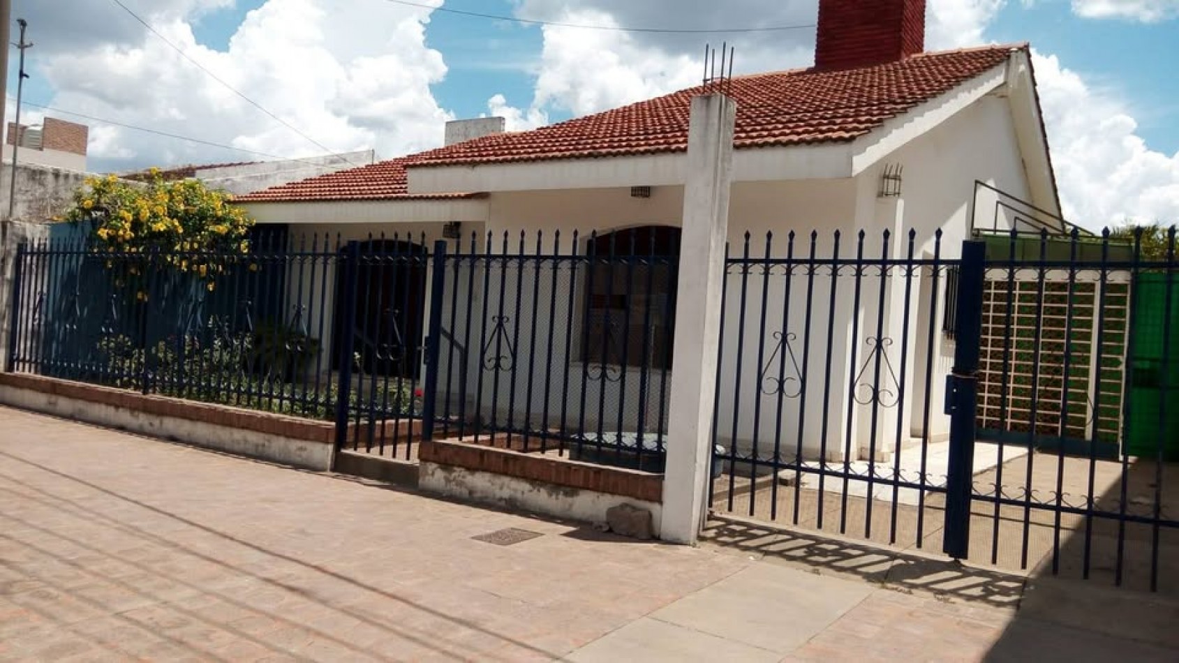 25 DE MAYO 941 - 11 ENTRE 20 Y 22 CENTRO 