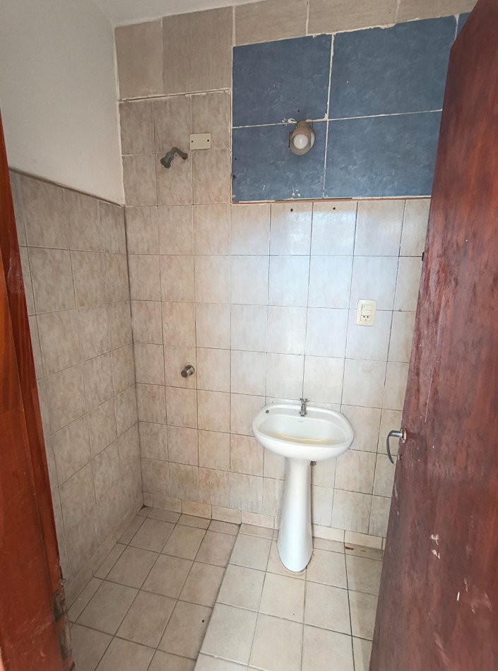 CHACABUCO 81 - 5 ENTRE 2 Y 4 CENTRO 