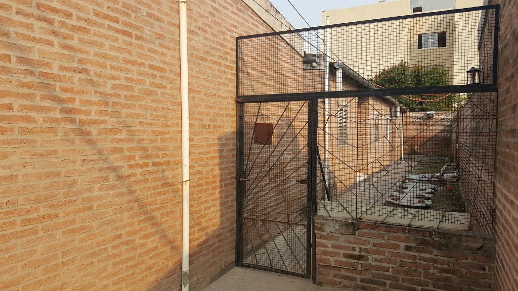 16 ESQ. 3 ENSANCHE SUR - ZONA UNCAUS 