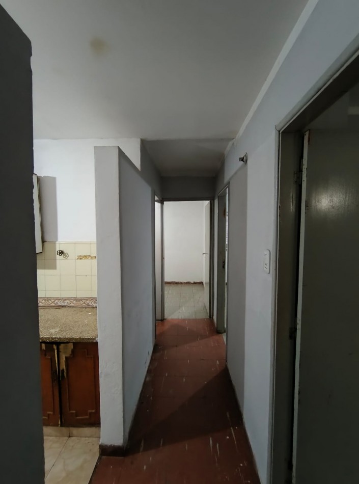 PLUMERILLO - 23BIS E/ 36 Y 38 YAPEYU