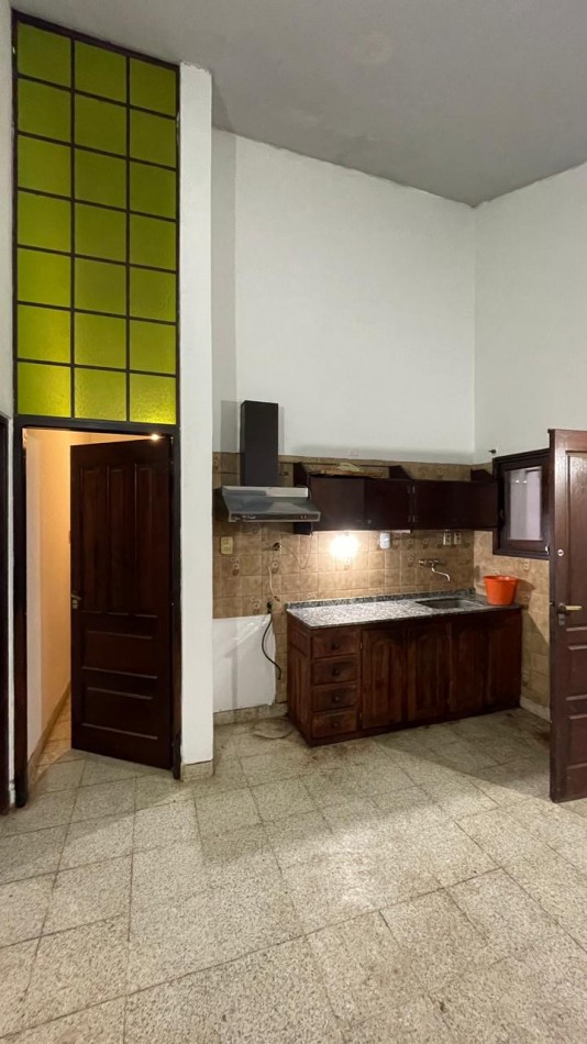 25 DE MAYO 941 - 11 ENTRE 20 Y 22 CENTRO 