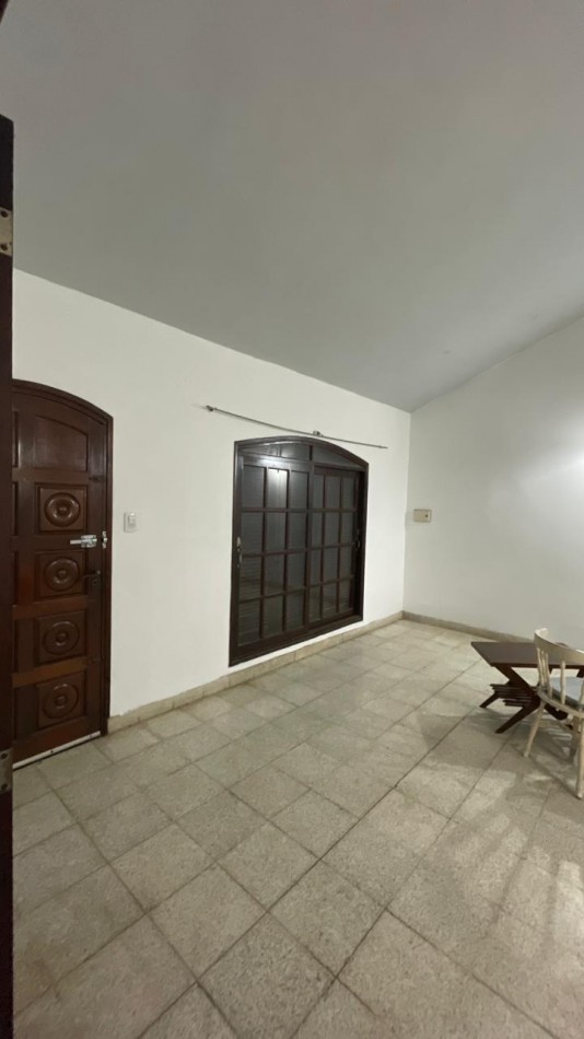 25 DE MAYO 941 - 11 ENTRE 20 Y 22 CENTRO 