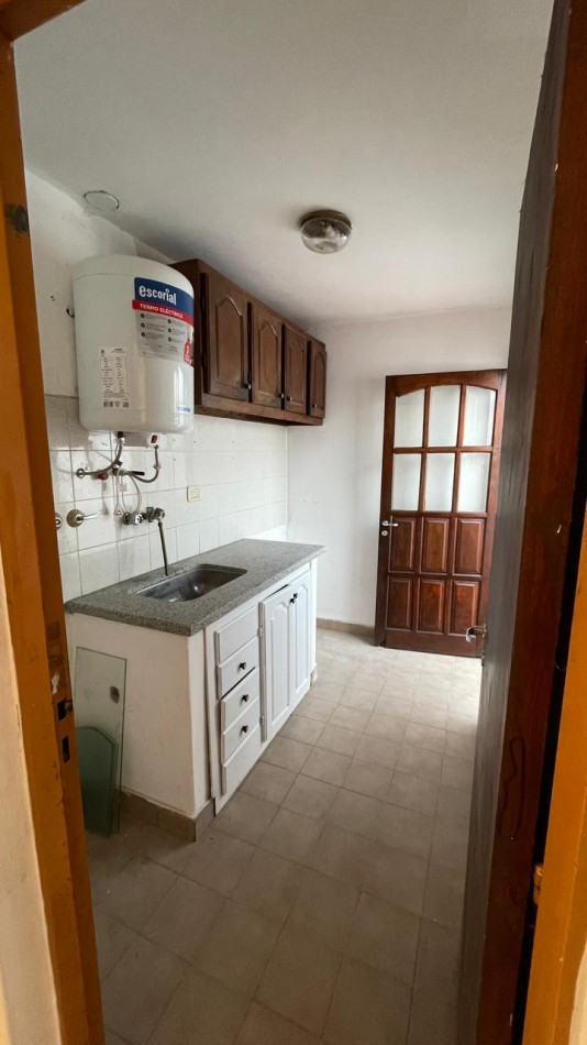 MITRE 683 - 13 ENTRE 14 Y 16 CENTRO 