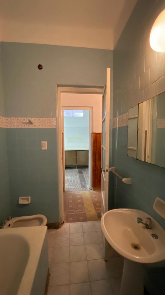 RIVADAVIA 848 - 16 ENTRE 9 Y 11 CENTRO 