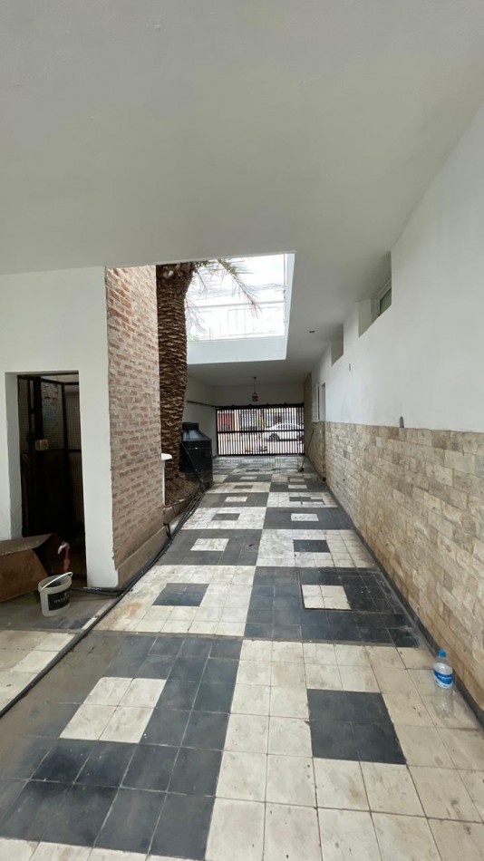 RIVADAVIA 848 - 16 ENTRE 9 Y 11 CENTRO 