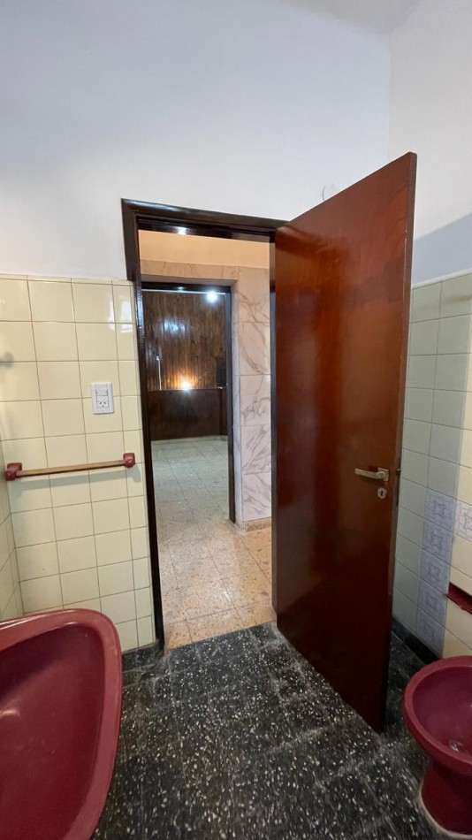 RIVADAVIA 848 - 16 ENTRE 9 Y 11 CENTRO 