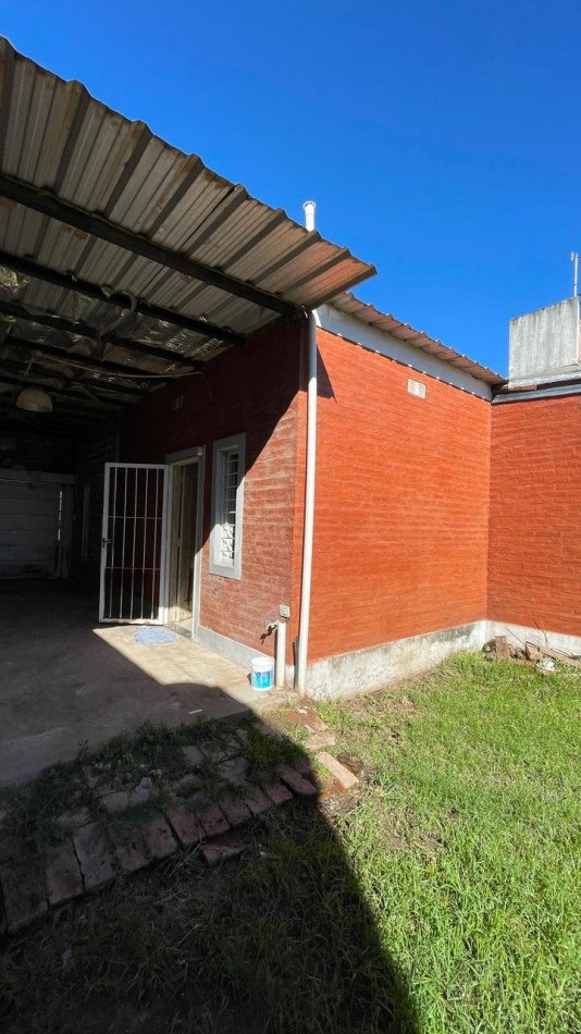 47 E/ 22 Y 24 PIÑEIRO - MZ 208 PC 23 