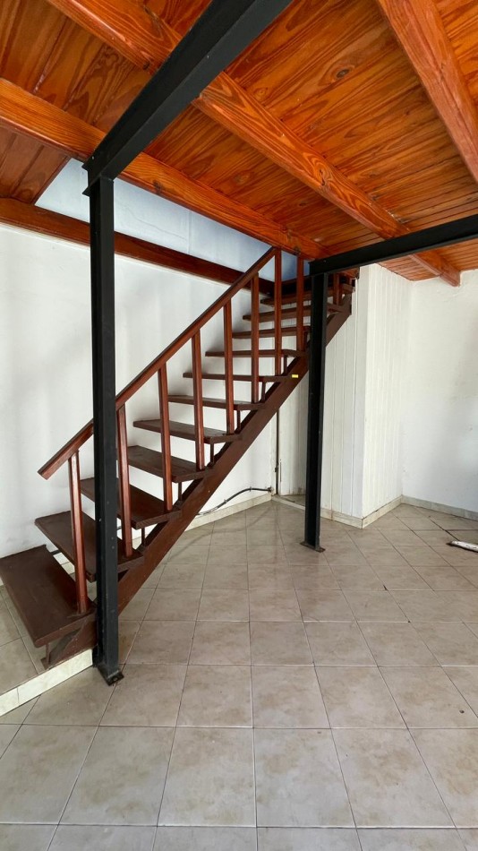 25 DE MAYO N° 734 - 11 ENTRE 16 Y 18 CENTRO 