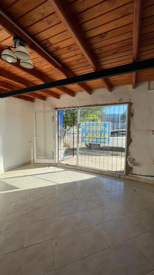 25 DE MAYO N° 734 - 11 ENTRE 16 Y 18 CENTRO 