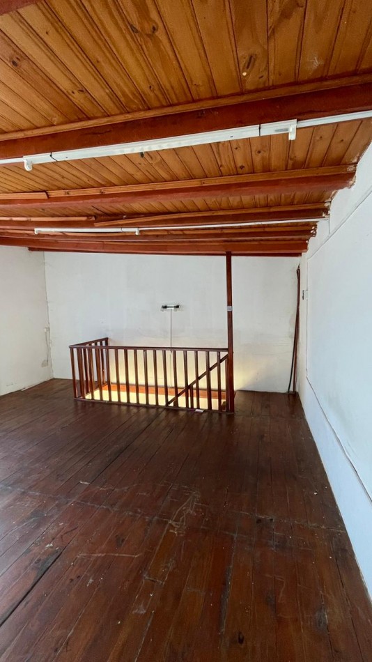 25 DE MAYO N° 734 - 11 ENTRE 16 Y 18 CENTRO 