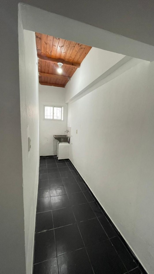 UCRANIA 672 - 9 ENTRE 14 Y 16 ENSANCHE SUR - ZONA UNCAUS 