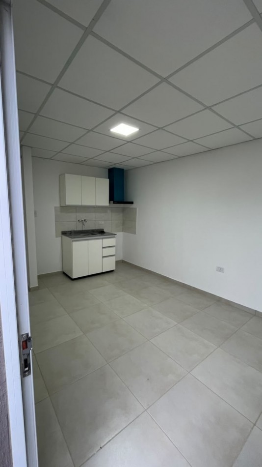 BLAS PARERA 1237 - 31 ENTRE 26 Y 28 CENTRO - ZONA HOSPITAL 
