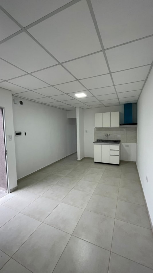 BLAS PARERA 1237 - 31 ENTRE 26 Y 28 CENTRO - ZONA HOSPITAL 