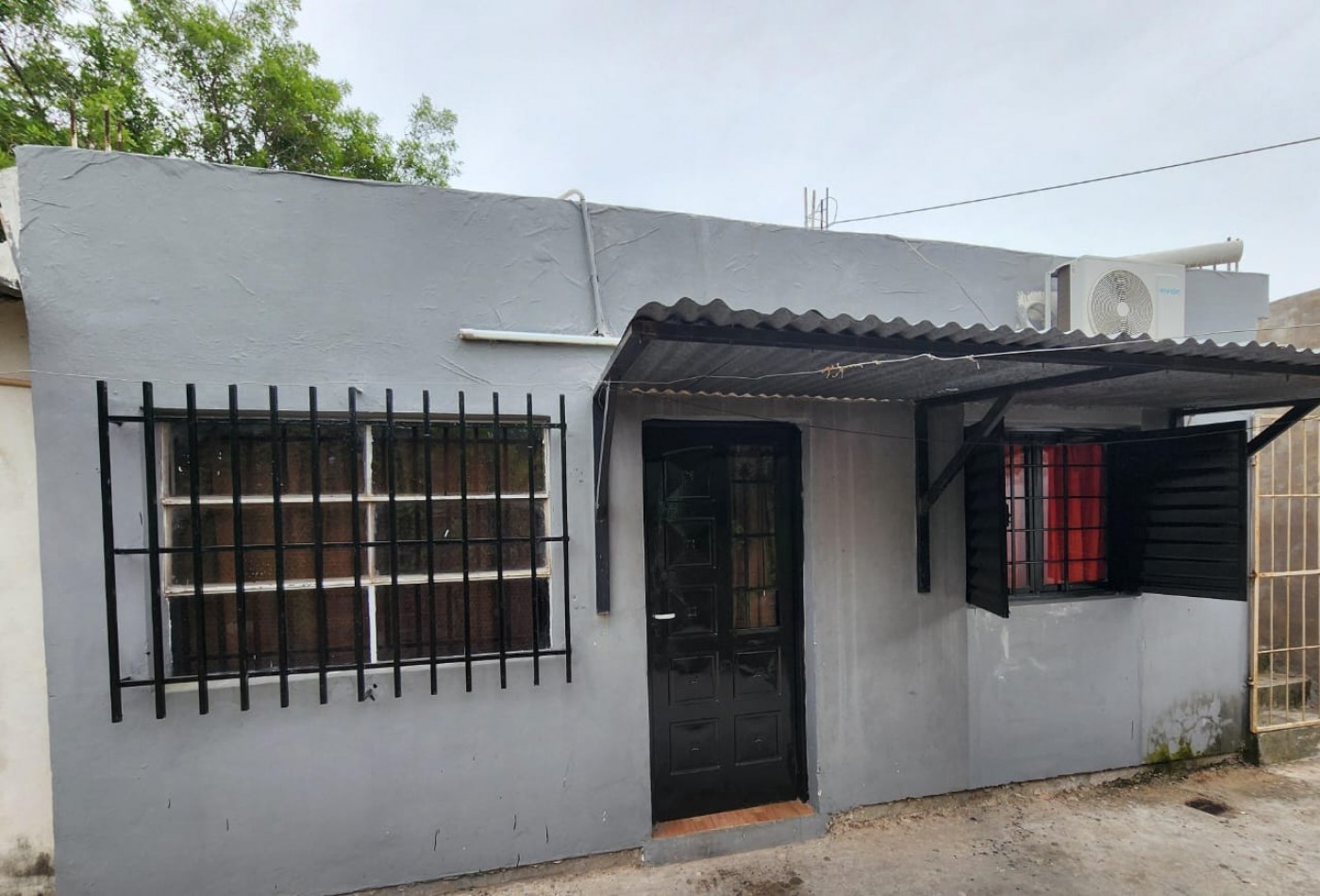 AV. F. CANTEROS 100 - AV. 000 E/ 5 Y 3 B RESERVA ESTE 