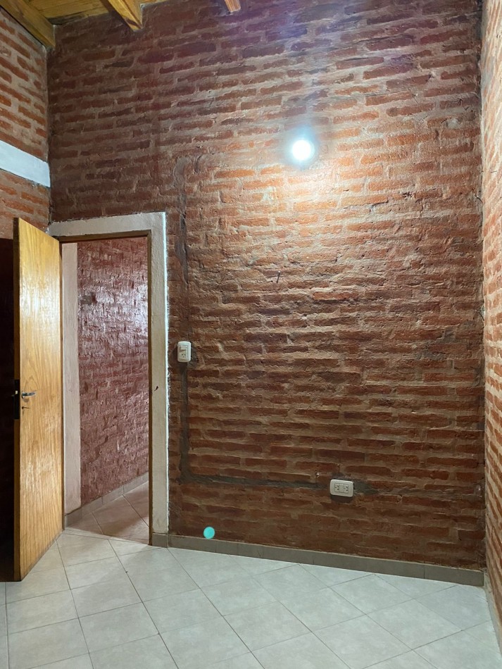 CHECOSLOVAQUIA 1053 - 11 E/ 16 Y 18 ENSANCHE SUR - ZONA UNCAUS