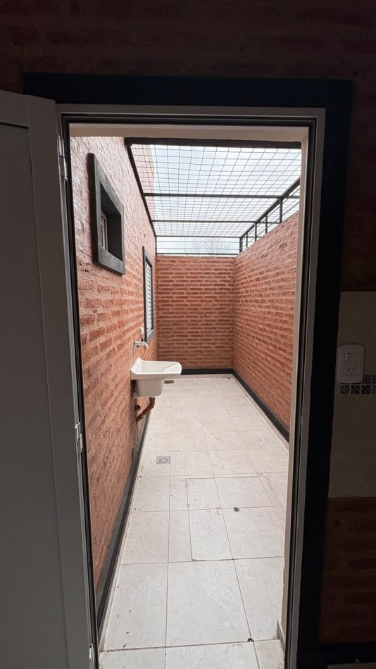 6 ENTRE 33 Y 35 SANTA RITA 