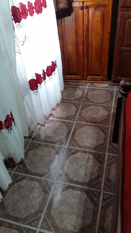 SE VENDE CASA. Av 2 e/ 47 y 49