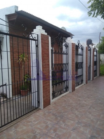 SE VENDE CASA. CALLE 5 E/ 2 Y 0 BARRIO BELGRANO