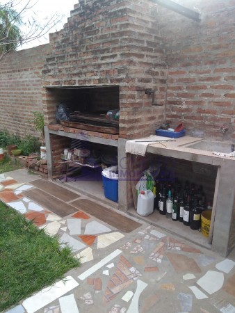 SE VENDE CASA. CALLE 5 E/ 2 Y 0 BARRIO BELGRANO