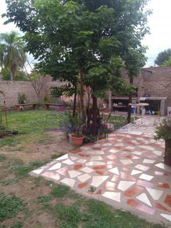 SE VENDE CASA. CALLE 5 E/ 2 Y 0 BARRIO BELGRANO