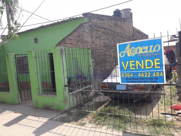 SE VENDE CASA. AVENIDA GARDEL ESQUINA 32 B° NUEVO