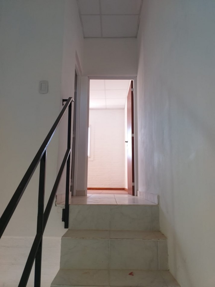 AMEGHINO 1061 - 24 E/ 21 Y 23 CENTRO 