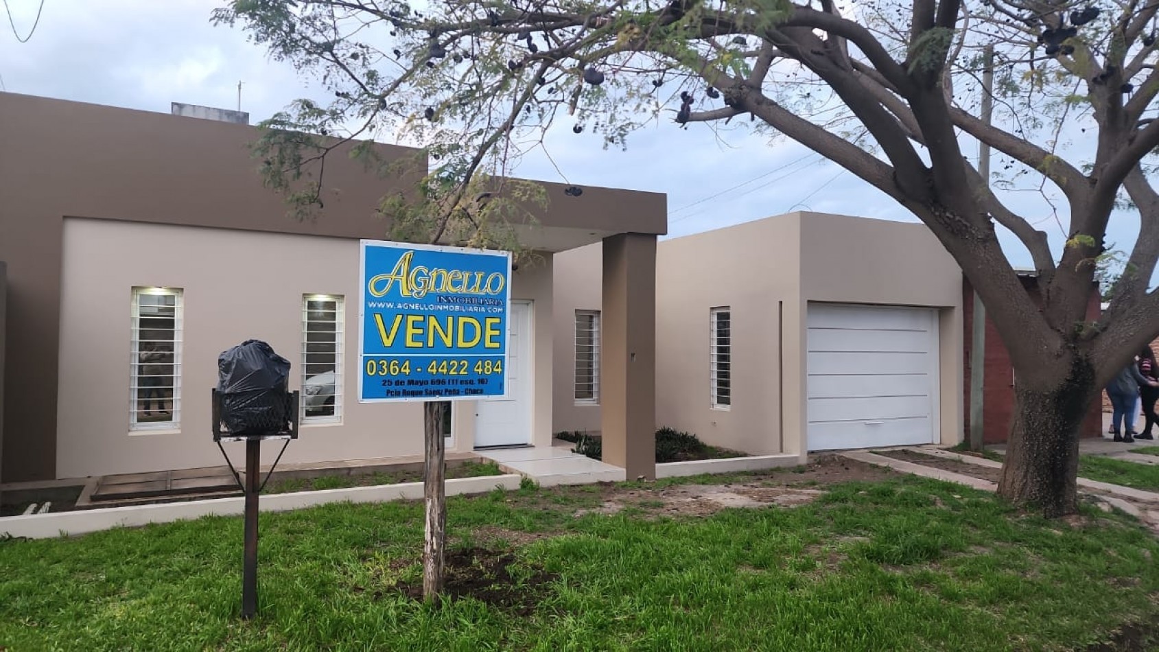 47 E/ 22 Y 24 PIÑEIRO - MZ 208 PC 23 