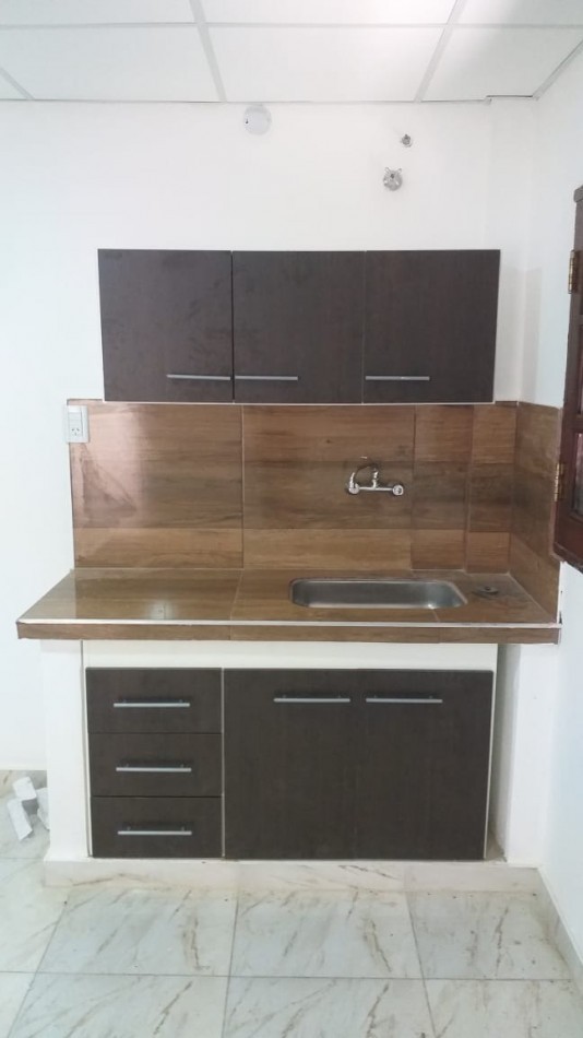 GDOR CASTELLS 751 - 19 ENTRE 16 Y 18 ENSANCHE SUR - ZONA UNCAUS