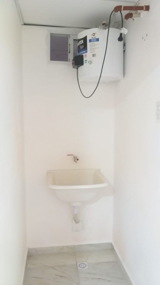 GDOR CASTELLS 751 - 19 ENTRE 16 Y 18 ENSANCHE SUR - ZONA UNCAUS