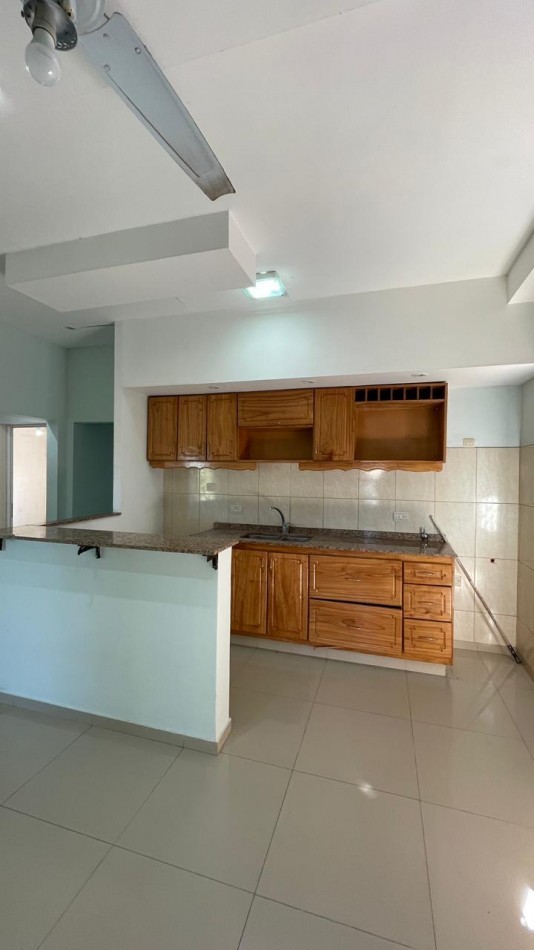 47 E/ 22 Y 24 PIÑEIRO - MZ 208 PC 23 