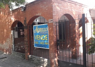 SE VENDE CASA Y UN DEPARTAMENTO - AVENIDA 1 ESQUINA 22 - CENTRO - 