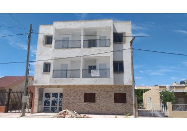 GDOR CASTELLS 751 - 19 ENTRE 16 Y 18 ENSANCHE SUR - ZONA UNCAUS