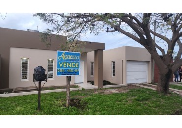 47 E/ 22 Y 24 PIÑEIRO - MZ 208 PC 23 