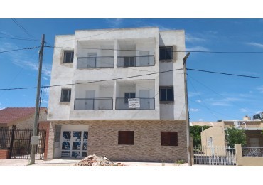 GDOR CASTELLS 751 - 19 ENTRE 16 Y 18 ENSANCHE SUR - ZONA UNCAUS